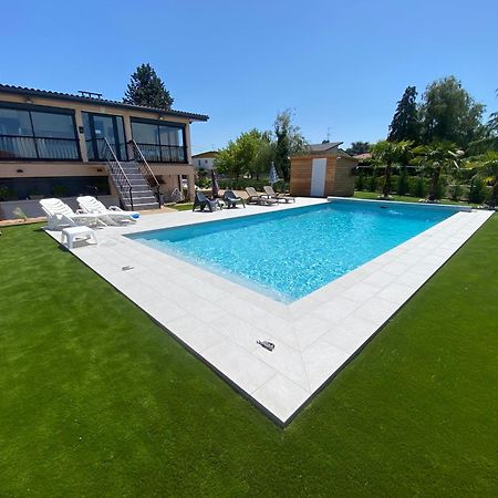 Studio Chez L'Habitant Avec Piscine Commune Grieges Exterior foto